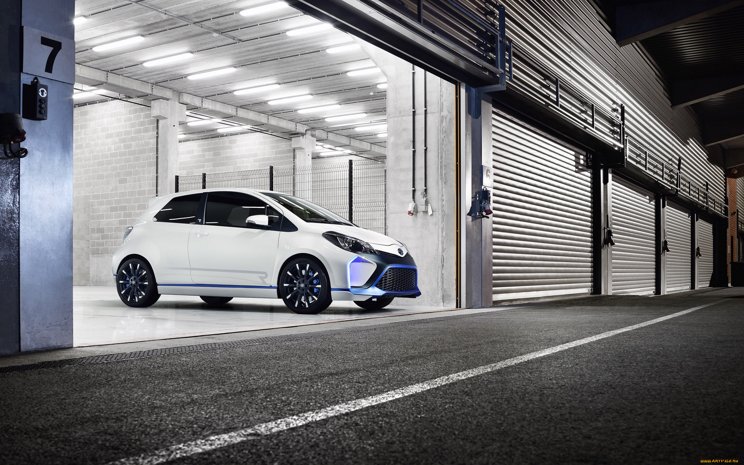 , toyota, yaris-r, hybrid